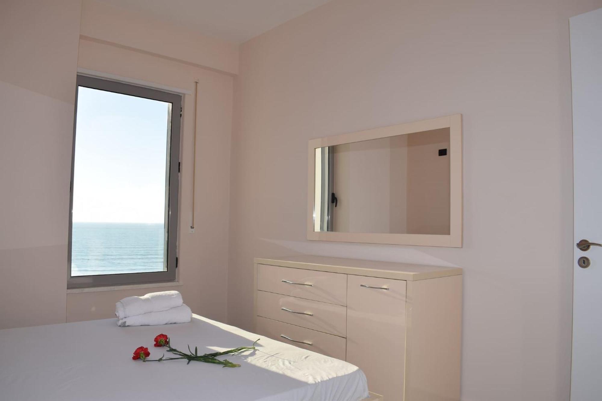 Brisa Del Mar Apartments Дуррес Экстерьер фото