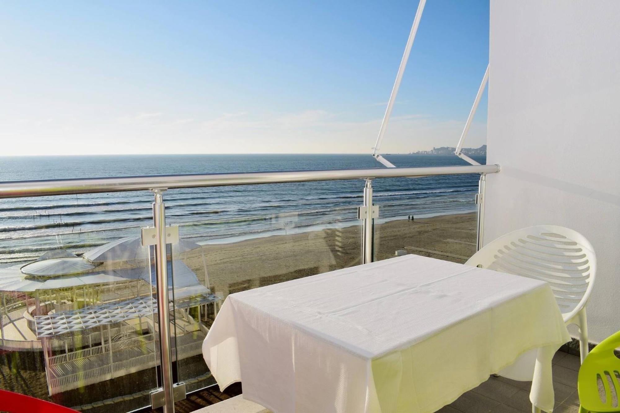 Brisa Del Mar Apartments Дуррес Экстерьер фото