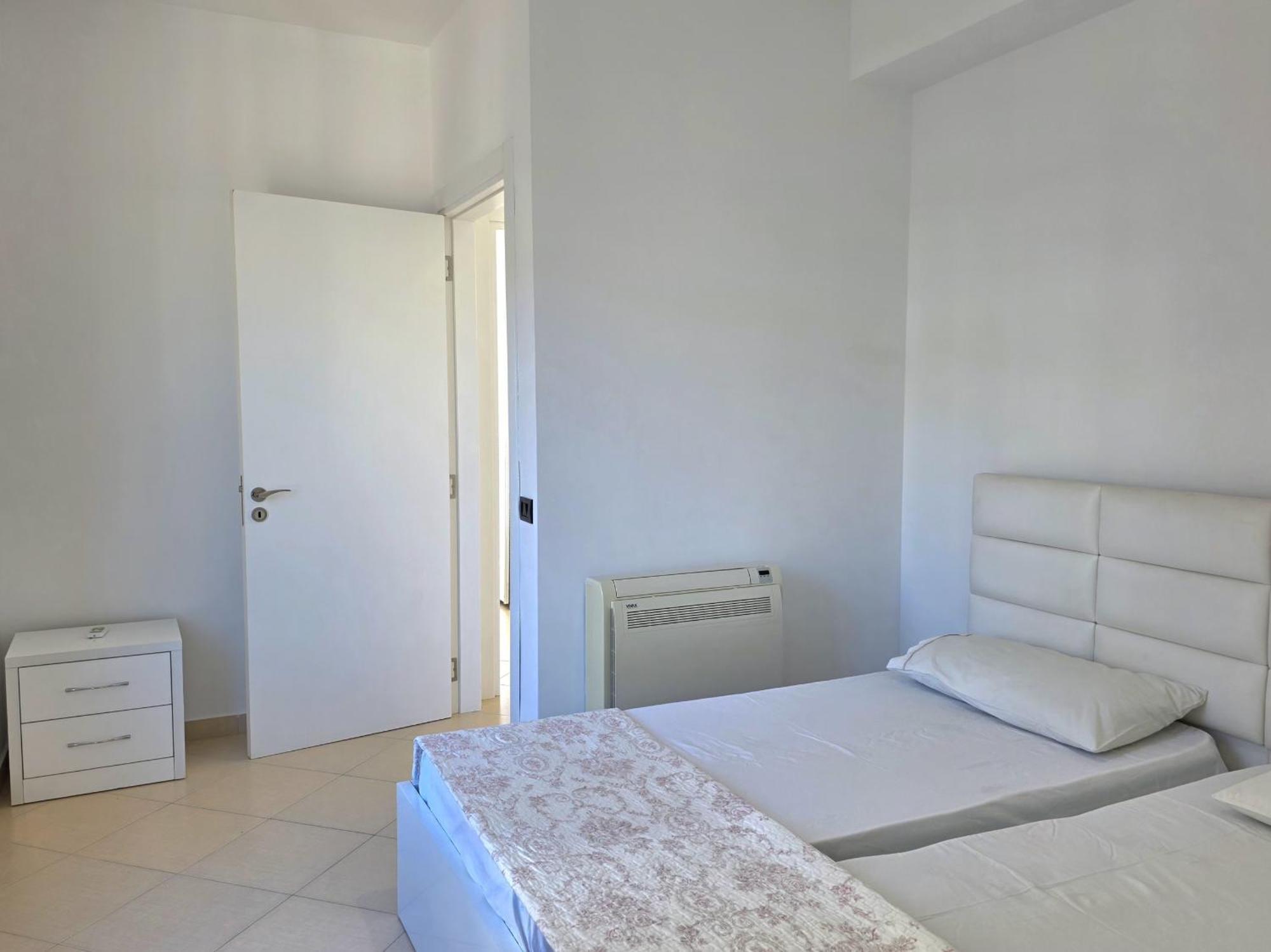 Brisa Del Mar Apartments Дуррес Экстерьер фото